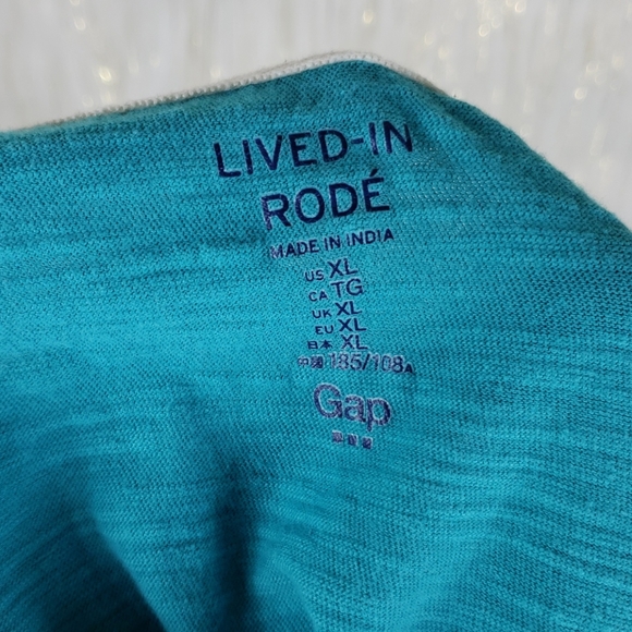 Gap Pocket Tee - Picture 5 of 6